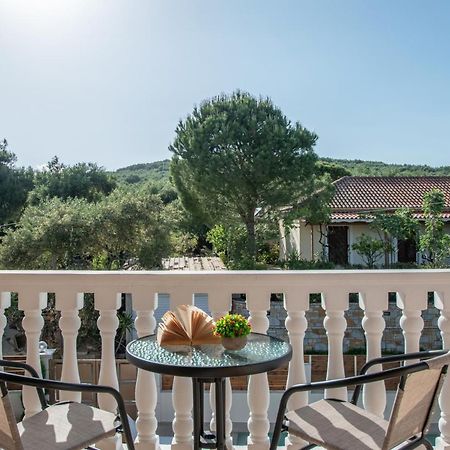 Kozanos Hotel & Suites Alykanas  Eksteriør billede