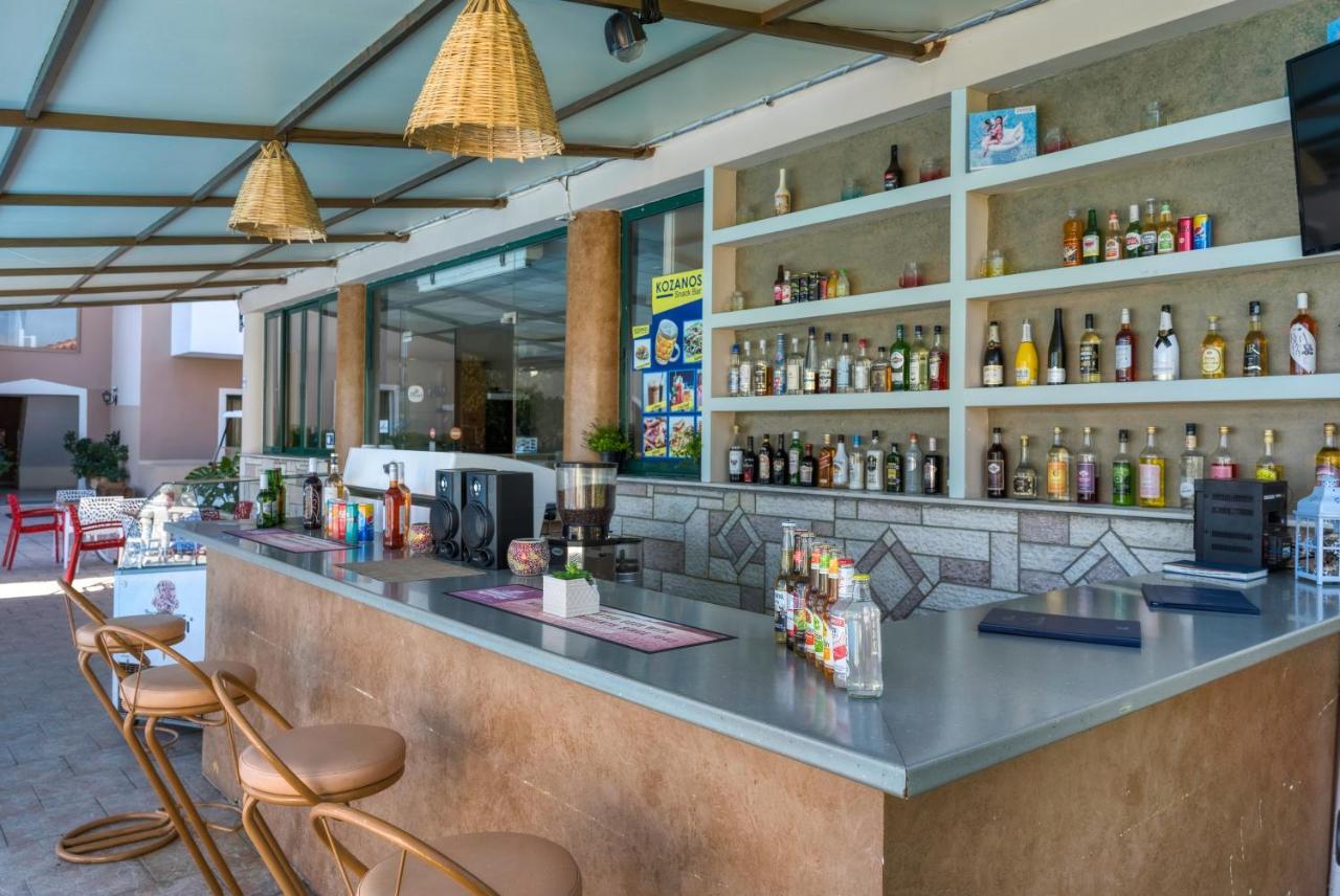 Kozanos Hotel & Suites Alykanas  Eksteriør billede